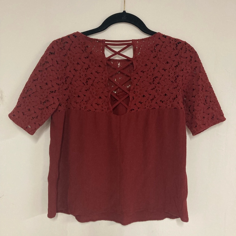 Zara basic short sleeve blouse in burgundy size small in very good condition